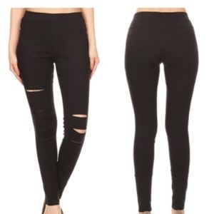 Black Ripped Jeggings (BRAND NEW - NEVER WORN!!!)